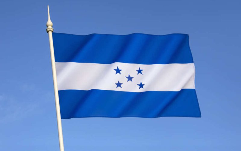 The 2025 elections in Honduras are at risk due to controversies in the Armed Forces