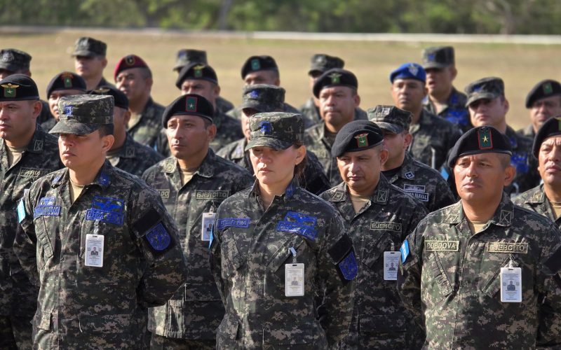 Impact of the 2025 budget in Honduras: more funds for defense, less for hospitals